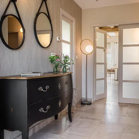 Escale A D'hotes 4 Epis بورنيك