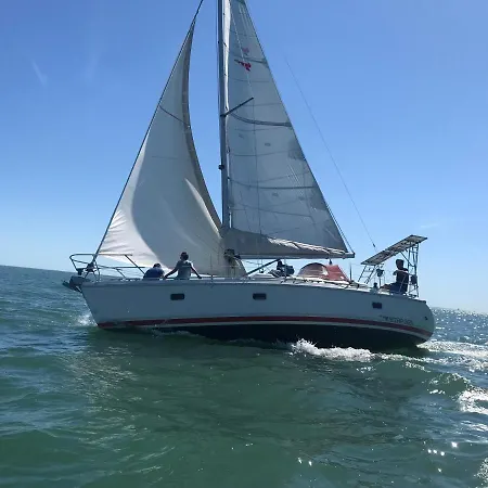 Escale A D'hotes 4 Epis فندق مبيت وإفطار