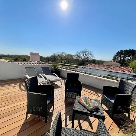 Escale A D'hotes 4 Epis فندق مبيت وإفطار *