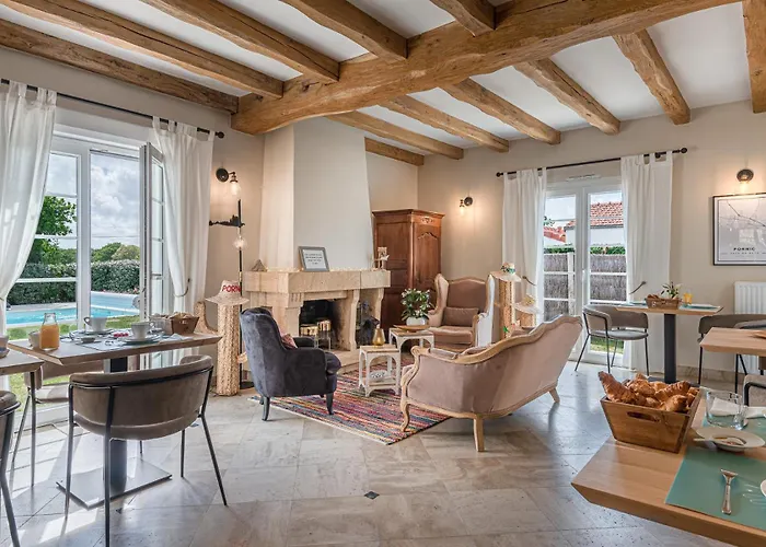 Escale A D'hotes 4 Epis * 포르닉